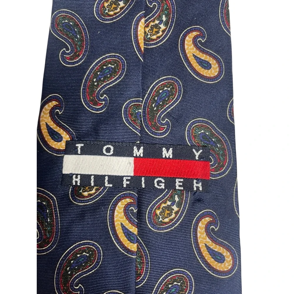 Vintage Tommy Hilfiger Silk Paisley Neck Tie